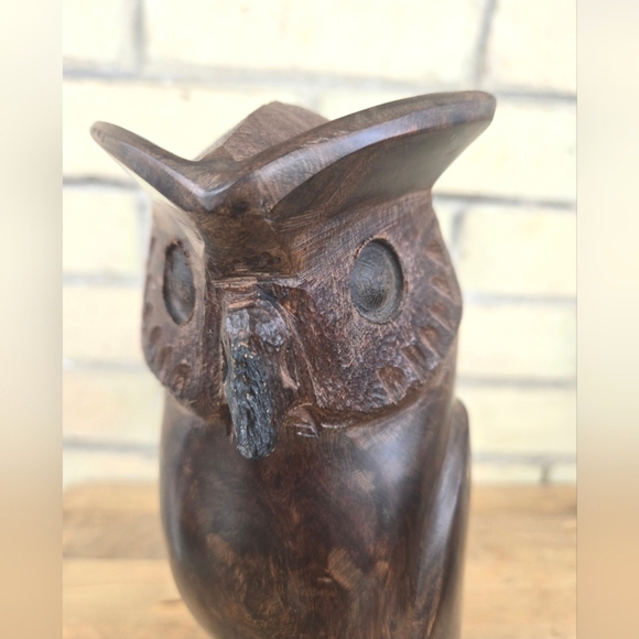 Hand Crafted Wood Carved Owl - Picture 3 of 7